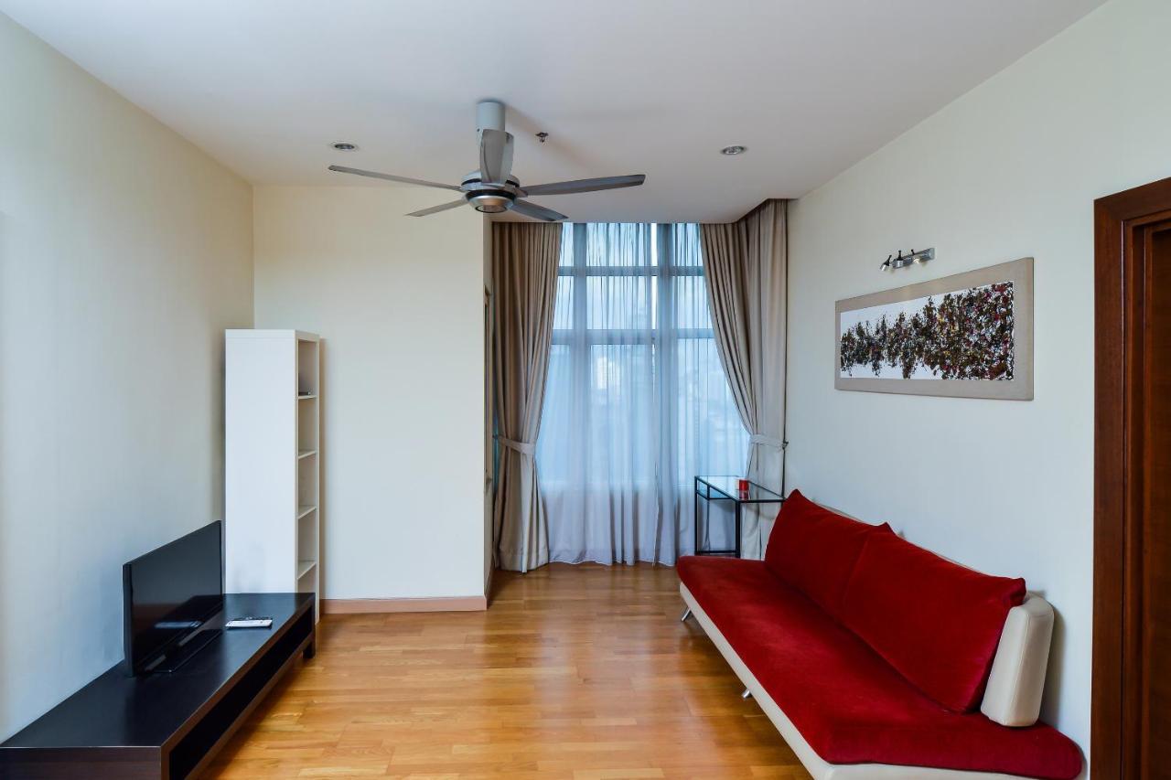 Oyo 527 Home Dua Sentral 2Br Near Brickfields Kuala Lumpur Exterior photo